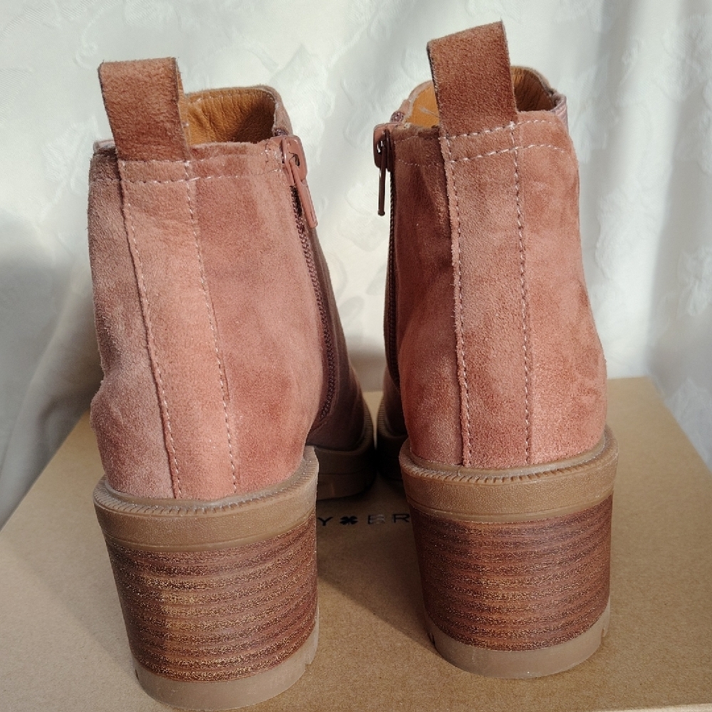 Lucky Brand Sumah Ankle Boots Booties Lug Sole - Picture 7 of 12